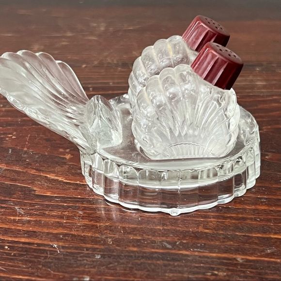 Elegant Glass Salt and Pepper Shaker Set with Brown Lids - Picture 3 of 5